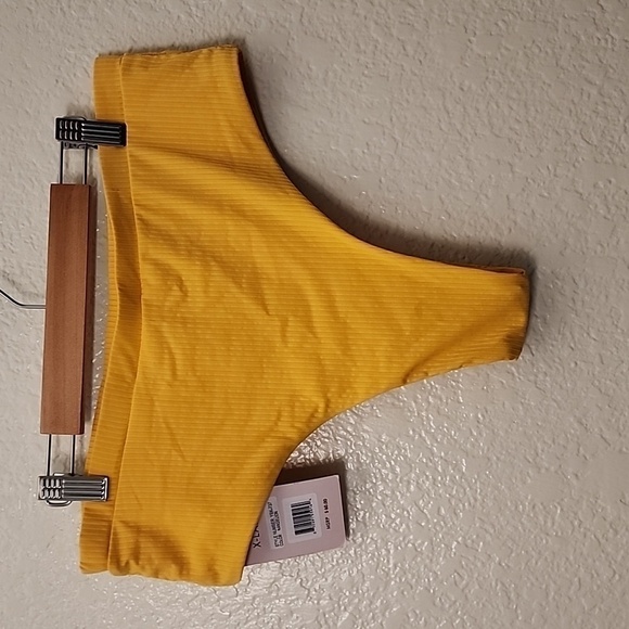 YMI Dandelion Ribbed High Waist Cheeky Bikini Bottoms - Picture 2 of 4